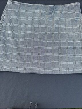 Express Black White Plaid Mini Skirt Size Large Career Chic